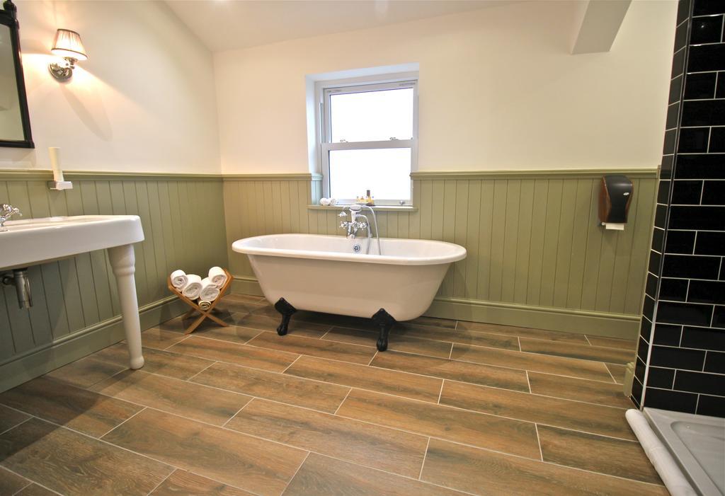 Birches Brow Boutique Guestrooms Aughton Bagian luar foto