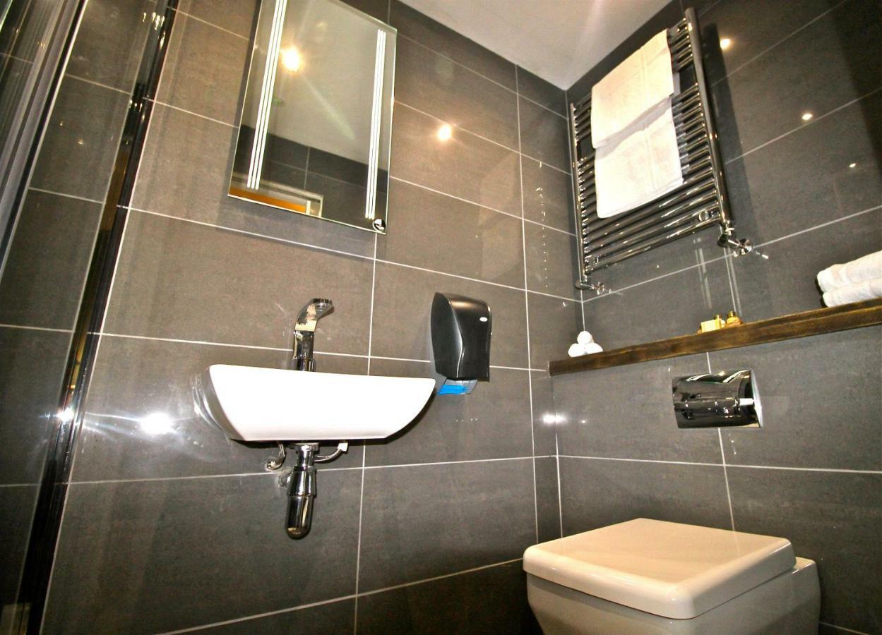 Birches Brow Boutique Guestrooms Aughton Bagian luar foto